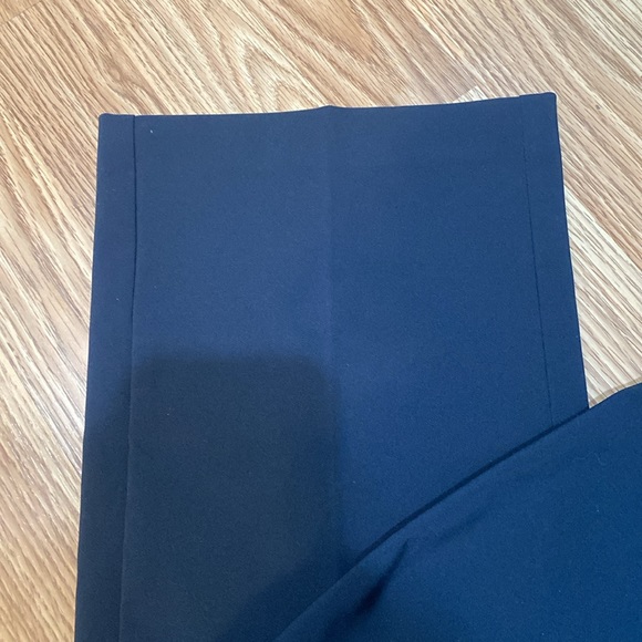 NWT ladies XS dress pants. Suzy Shier - Picture 5 of 6